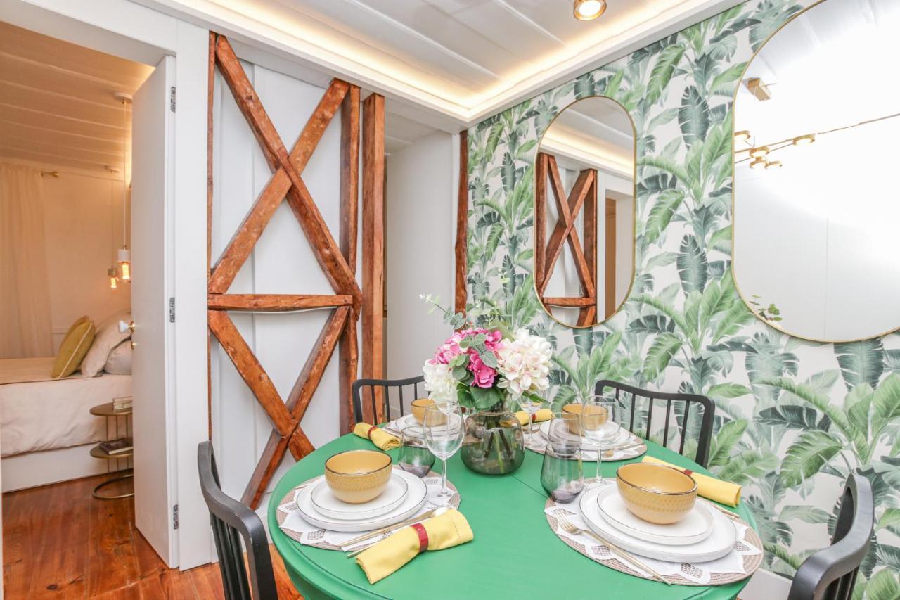 Апартаменты Golden Cage Chiado - Charm Historic And Cozy Лиссабон Экстерьер фото