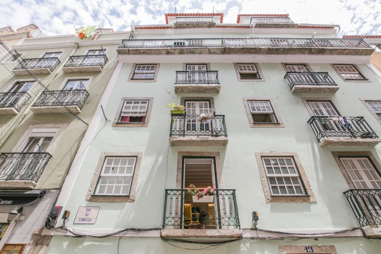 Апартаменты Golden Cage Chiado - Charm Historic And Cozy Лиссабон Экстерьер фото