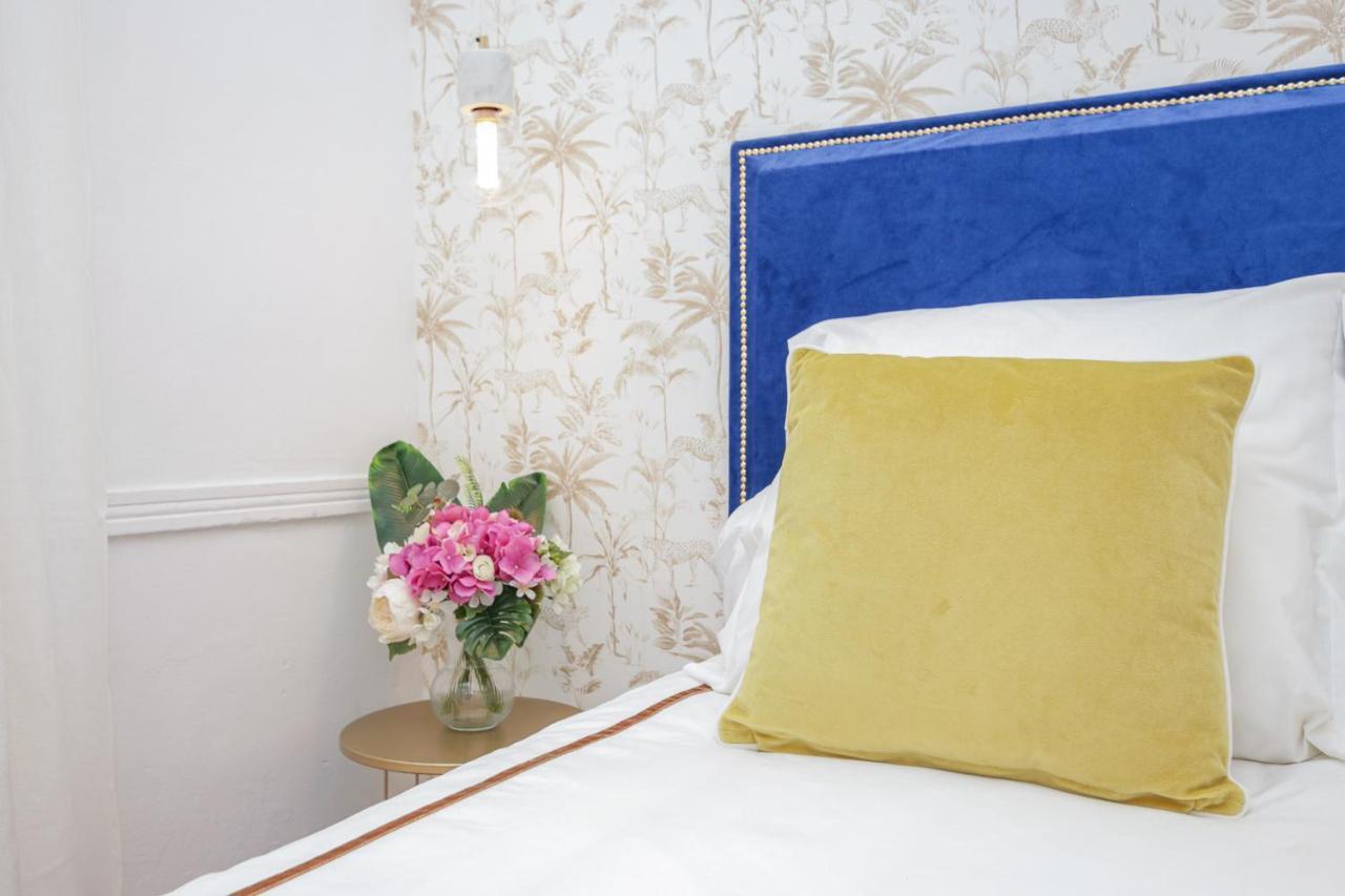Апартаменты Golden Cage Chiado - Charm Historic And Cozy Лиссабон Экстерьер фото